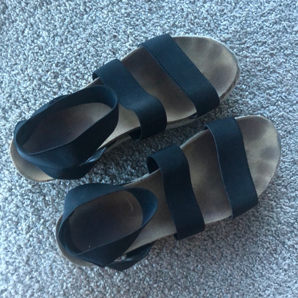 Steve Madden Platform sandals